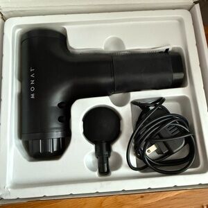 Monat Black Massage Gun
